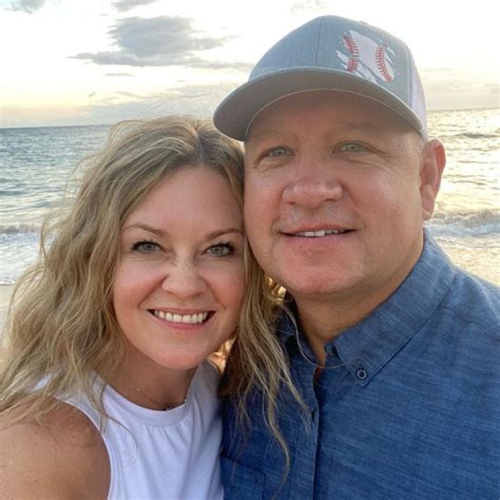 Who Is Leslie Hight Robert Hight's New Wife?
